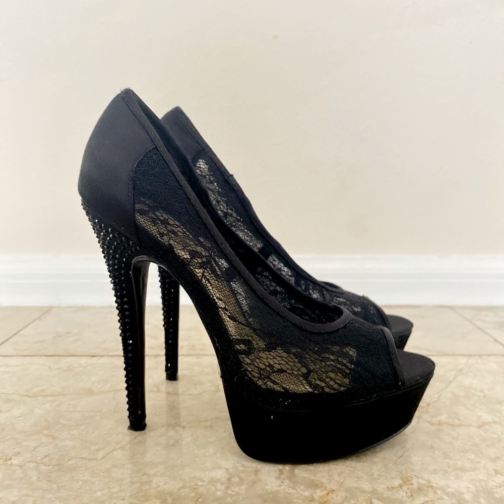 Bebe heels